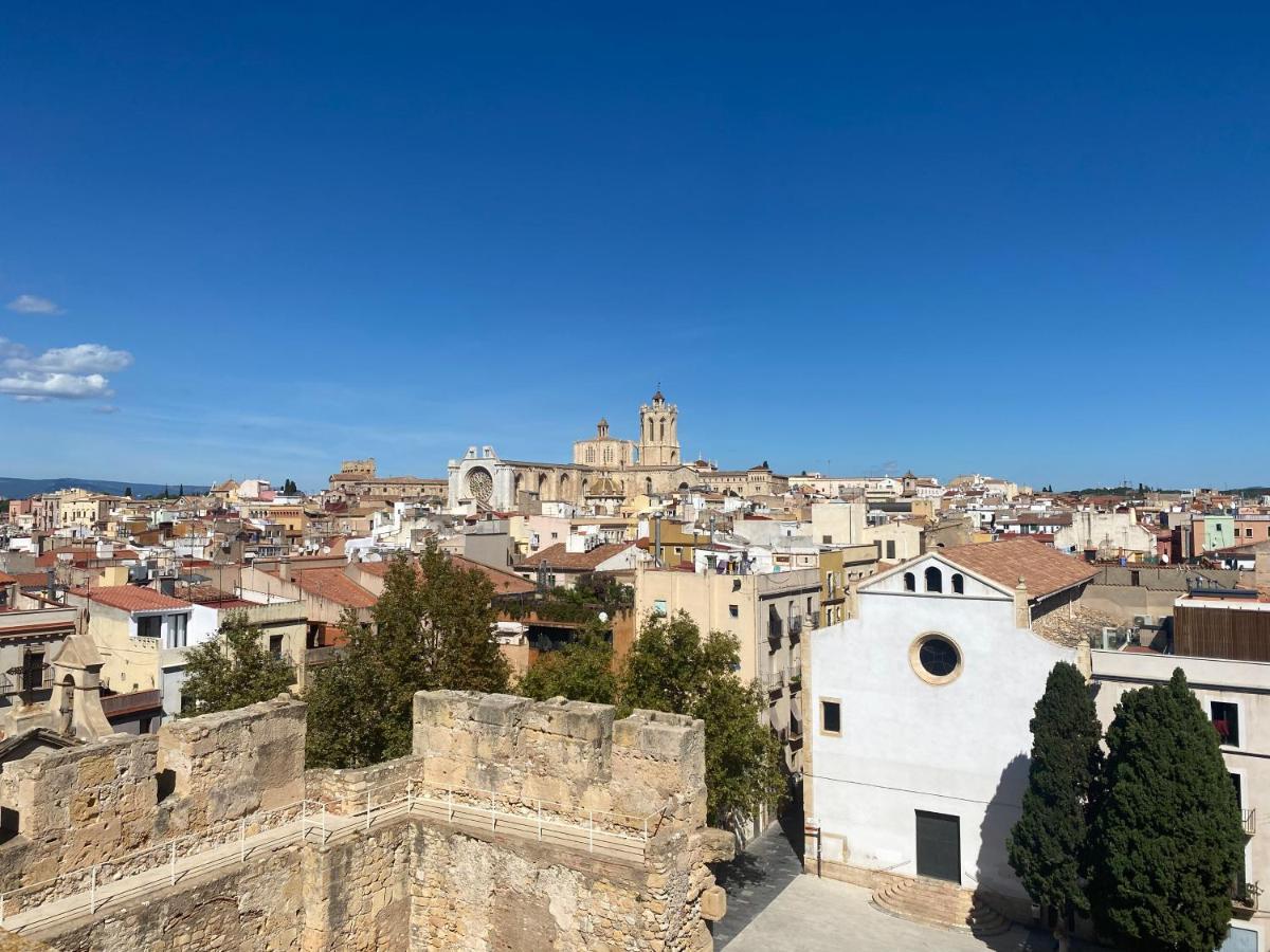Atico Con Terraza Centro De Tarragona, Mi Refugio Apartment Luaran gambar